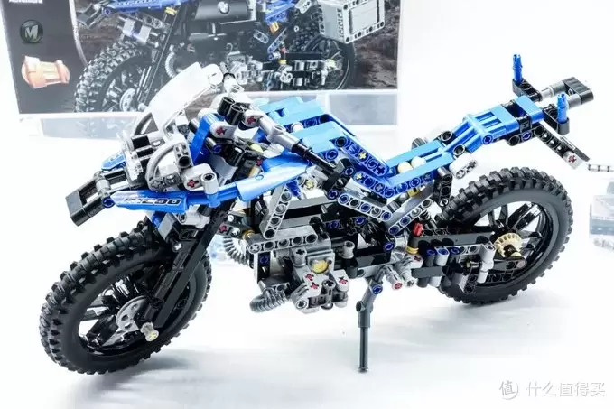 乐高科技组 宝马R1200 GS Adventure摩托车 详细测评 乐高科技组 宝马R1200 GS Adventure摩托车 详细测评