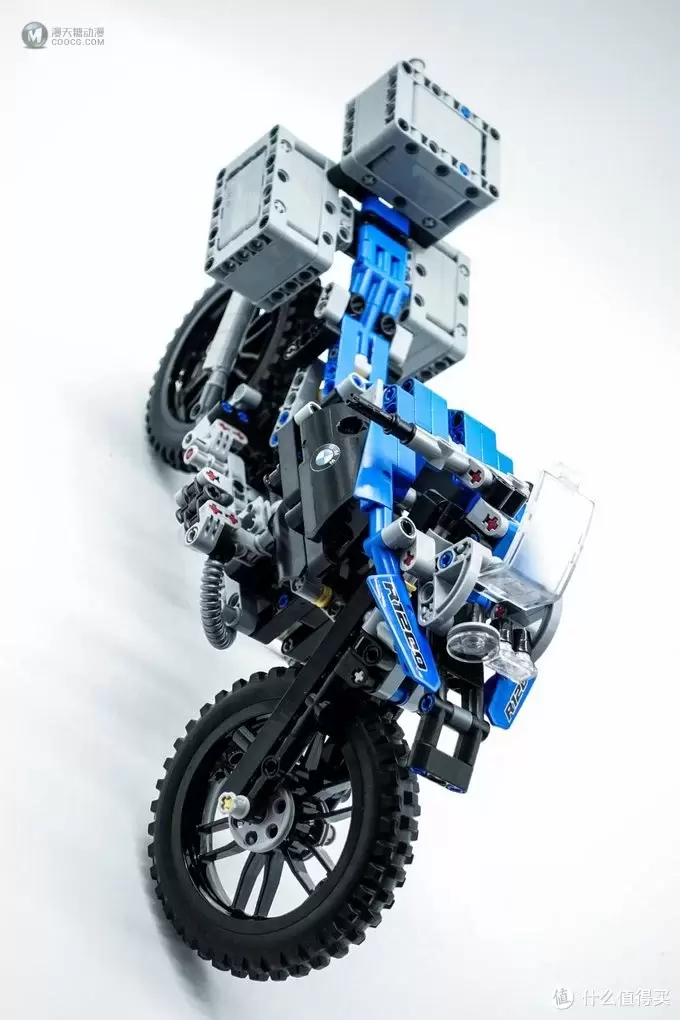 乐高科技组 宝马R1200 GS Adventure摩托车 详细测评 乐高科技组 宝马R1200 GS Adventure摩托车 详细测评