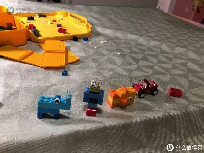 LEGO 篇四:让宝宝变身小小“工程师”——乐高Classic经典10713创意手提箱 LEGO 篇四:让宝宝变身小小“工程师”——乐高Classic经典10713创意手提箱