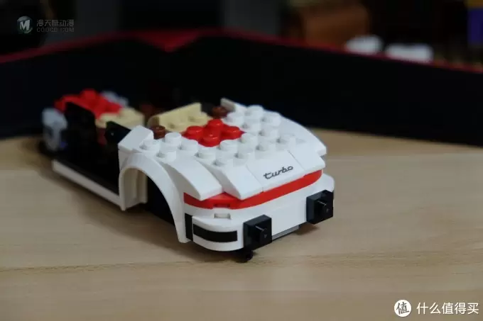 乐高手记 篇三十二:乐高也玩刷色换皮这一套?——LEGO 乐高 超级赛车系列 75895 保时捷911 Turbo3.0 乐高手记 篇三十二:乐高也玩刷色换皮这一套?——LEGO 乐高 超级赛车系列 75895 保时捷911 Turbo3.0