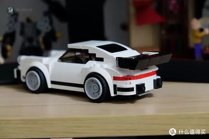 乐高手记 篇三十二:乐高也玩刷色换皮这一套?——LEGO 乐高 超级赛车系列 75895 保时捷911 Turbo3.0 乐高手记 篇三十二:乐高也玩刷色换皮这一套?——LEGO 乐高 超级赛车系列 75895 保时捷911 Turbo3.0