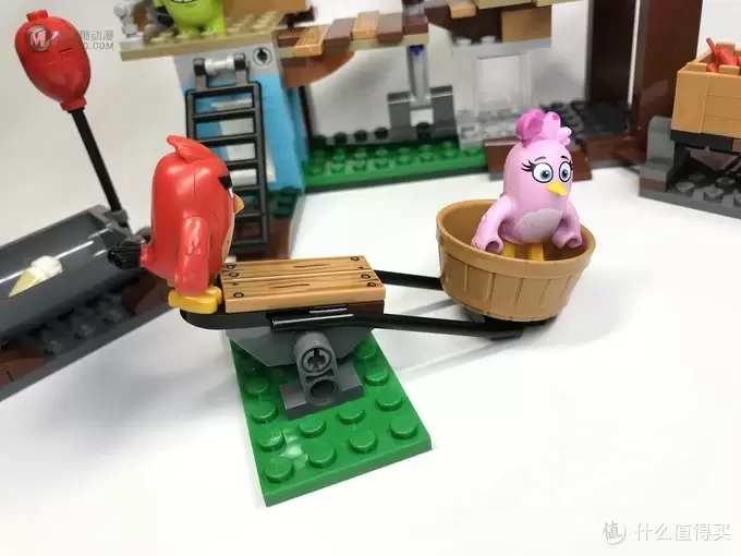LEGO拼拼乐 篇二百九十三:乐高 Angry Birds 愤怒的小鸟系列 75824 捣毁猪猪城堡 LEGO拼拼乐 篇二百九十三:乐高 Angry Birds 愤怒的小鸟系列 75824 捣毁猪猪城堡