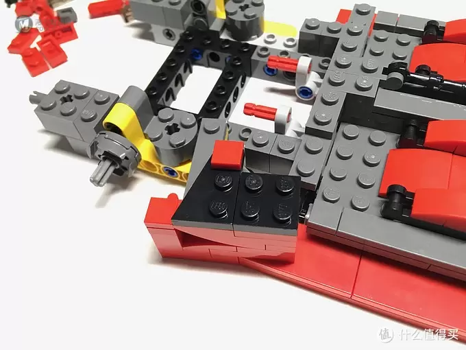 我的LEGO 篇九:还是为了那骚红色的情怀 -- LEGO 10248 F40 迟到的开箱 我的LEGO 篇九:还是为了那骚红色的情怀 -- LEGO 10248 F40 迟到的开箱
