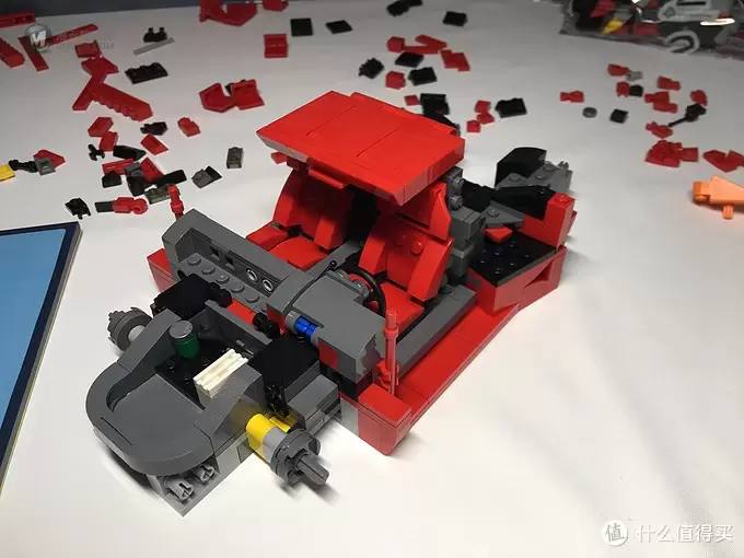 我的LEGO 篇九:还是为了那骚红色的情怀 -- LEGO 10248 F40 迟到的开箱 我的LEGO 篇九:还是为了那骚红色的情怀 -- LEGO 10248 F40 迟到的开箱