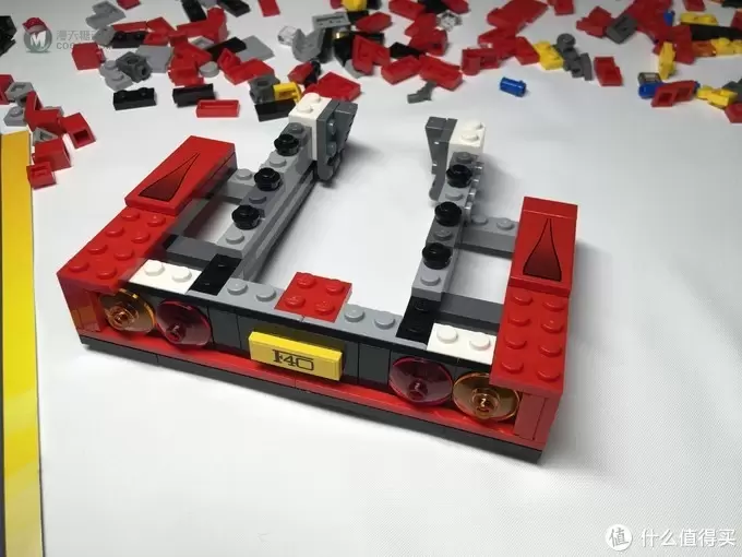 我的LEGO 篇九:还是为了那骚红色的情怀 -- LEGO 10248 F40 迟到的开箱 我的LEGO 篇九:还是为了那骚红色的情怀 -- LEGO 10248 F40 迟到的开箱