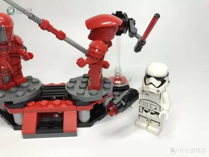 LEGO拼拼乐 篇五十三:一堆“小龙虾”:LEGO 乐高星球大战Star Wars 系列 菁英禁卫兵战斗套装 LEGO拼拼乐 篇五十三:一堆“小龙虾”:LEGO 乐高星球大战Star Wars 系列 菁英禁卫兵战斗套装
