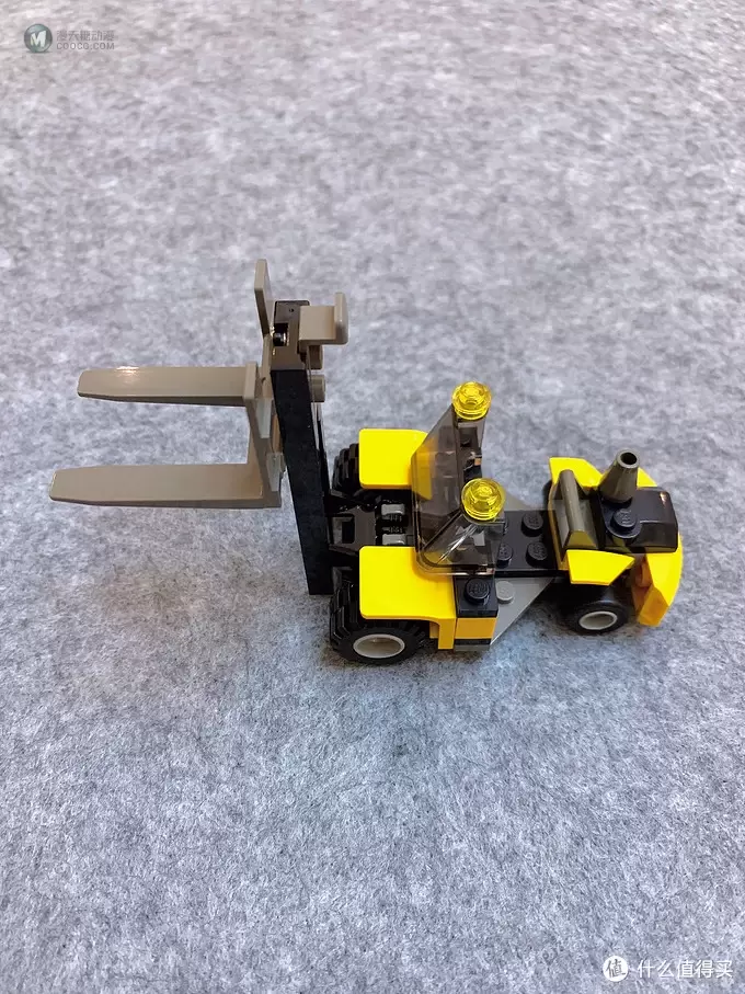 乐高小小追绝日记 篇十八:LEGO 4512 货运列车 乐高小小追绝日记 篇十八:LEGO 4512 货运列车