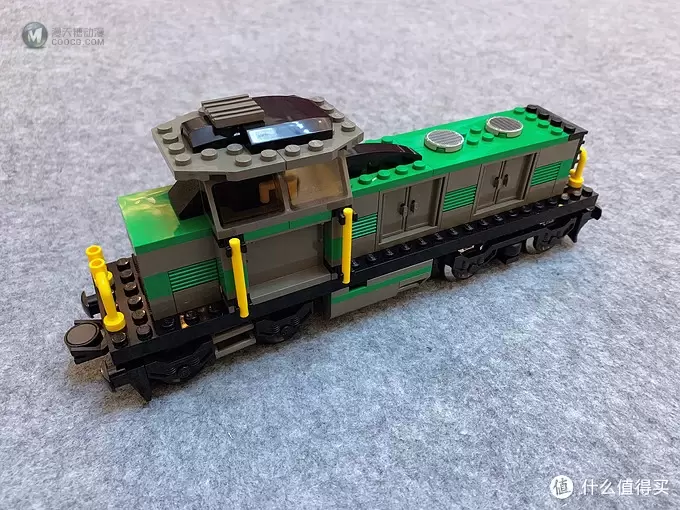 乐高小小追绝日记 篇十八:LEGO 4512 货运列车 乐高小小追绝日记 篇十八:LEGO 4512 货运列车