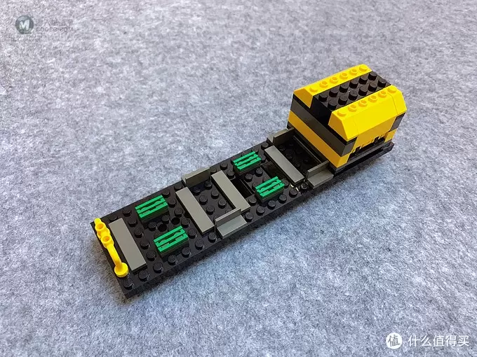 乐高小小追绝日记 篇十八:LEGO 4512 货运列车 乐高小小追绝日记 篇十八:LEGO 4512 货运列车