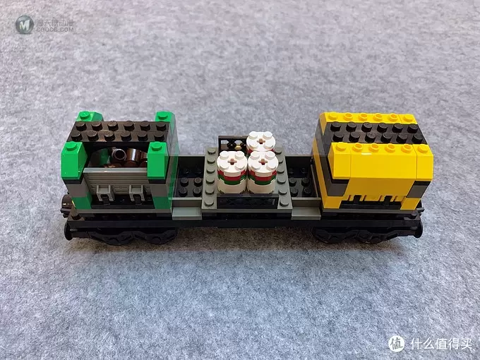 乐高小小追绝日记 篇十八:LEGO 4512 货运列车 乐高小小追绝日记 篇十八:LEGO 4512 货运列车
