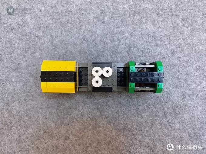 乐高小小追绝日记 篇十八:LEGO 4512 货运列车 乐高小小追绝日记 篇十八:LEGO 4512 货运列车
