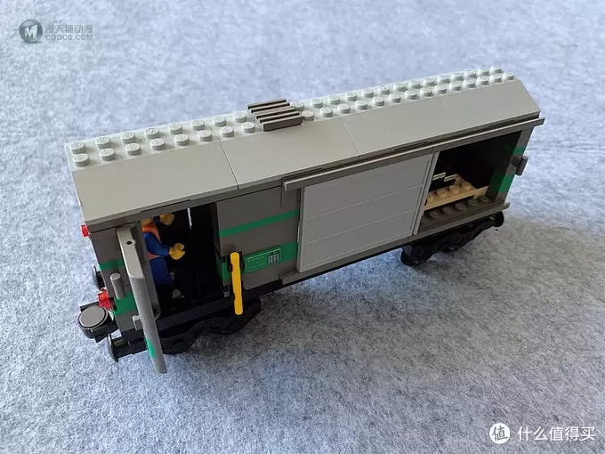 乐高小小追绝日记 篇十八:LEGO 4512 货运列车 乐高小小追绝日记 篇十八:LEGO 4512 货运列车