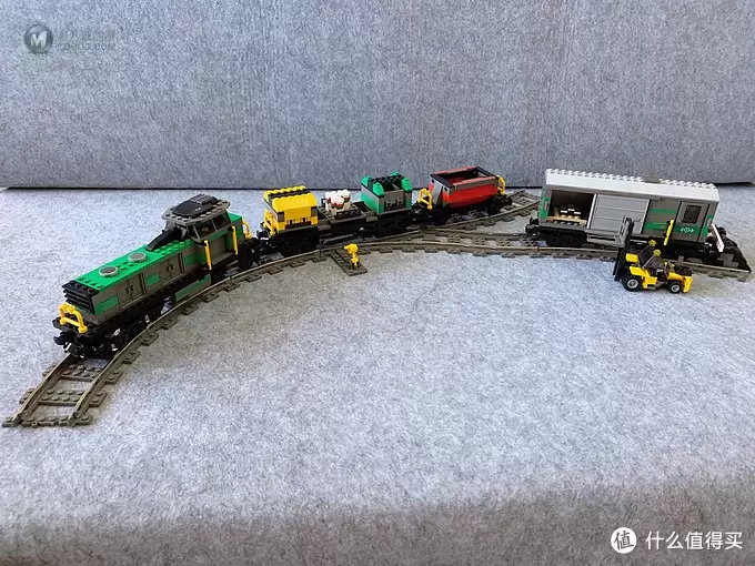 乐高小小追绝日记 篇十八:LEGO 4512 货运列车 乐高小小追绝日记 篇十八:LEGO 4512 货运列车