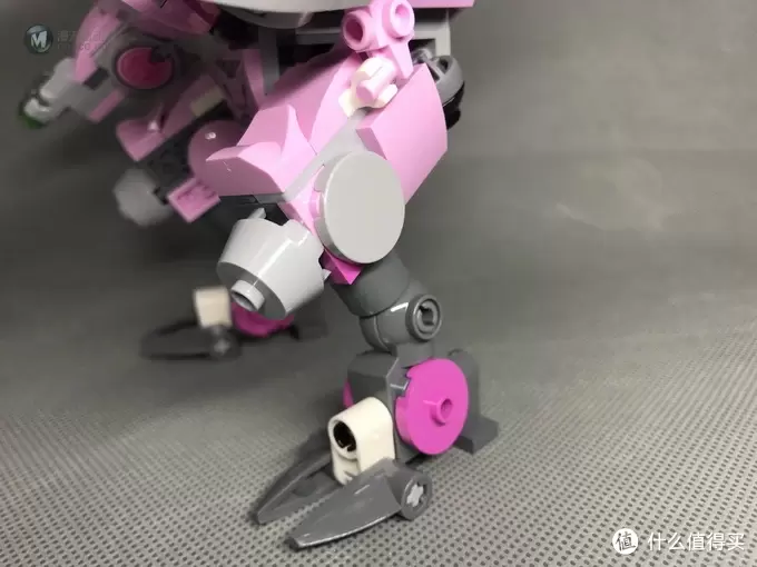 618大采购 篇一:LEGO 乐高 守望先锋系列 75973 D.VA对战莱因哈特 618大采购 篇一:LEGO 乐高 守望先锋系列 75973 D.VA对战莱因哈特