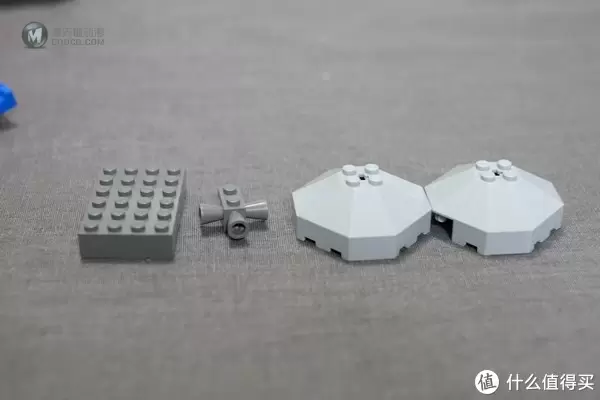Ricle玩积木 篇十三:人类登月50周年,乐高登月套装10029拼搭体验和测评(附更多登月照) Ricle玩积木 篇十三:人类登月50周年,乐高登月套装10029拼搭体验和测评(附更多登月照)