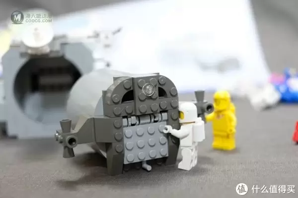 Ricle玩积木 篇十三:人类登月50周年,乐高登月套装10029拼搭体验和测评(附更多登月照) Ricle玩积木 篇十三:人类登月50周年,乐高登月套装10029拼搭体验和测评(附更多登月照)