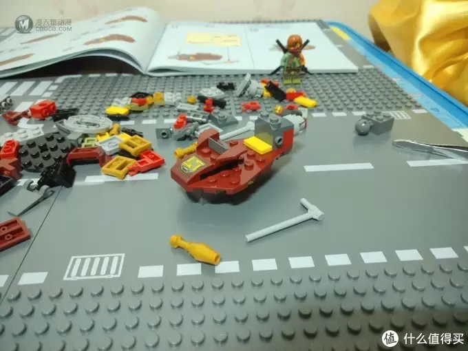 乐高手记 篇十三:写作外骨骼的机甲—LEGO 乐高 幻影忍者系列 70592 营救M.E.C. 乐高手记 篇十三:写作外骨骼的机甲—LEGO 乐高 幻影忍者系列 70592 营救M.E.C.