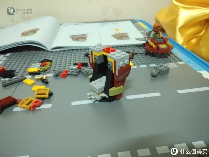 乐高手记 篇十三:写作外骨骼的机甲—LEGO 乐高 幻影忍者系列 70592 营救M.E.C. 乐高手记 篇十三:写作外骨骼的机甲—LEGO 乐高 幻影忍者系列 70592 营救M.E.C.