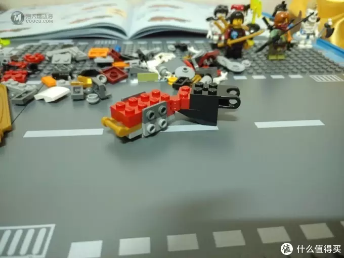 乐高手记 篇十三:写作外骨骼的机甲—LEGO 乐高 幻影忍者系列 70592 营救M.E.C. 乐高手记 篇十三:写作外骨骼的机甲—LEGO 乐高 幻影忍者系列 70592 营救M.E.C.