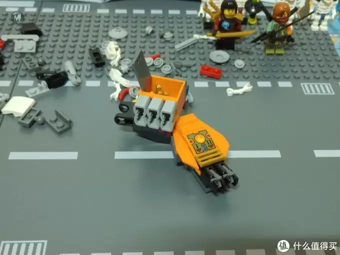 乐高手记 篇十三:写作外骨骼的机甲—LEGO 乐高 幻影忍者系列 70592 营救M.E.C. 乐高手记 篇十三:写作外骨骼的机甲—LEGO 乐高 幻影忍者系列 70592 营救M.E.C.