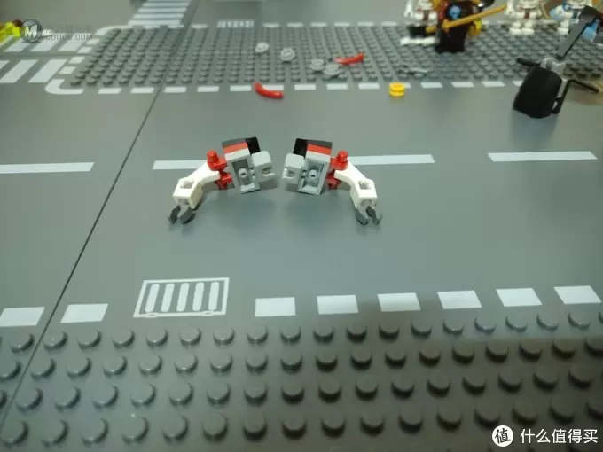 乐高手记 篇十三:写作外骨骼的机甲—LEGO 乐高 幻影忍者系列 70592 营救M.E.C. 乐高手记 篇十三:写作外骨骼的机甲—LEGO 乐高 幻影忍者系列 70592 营救M.E.C.