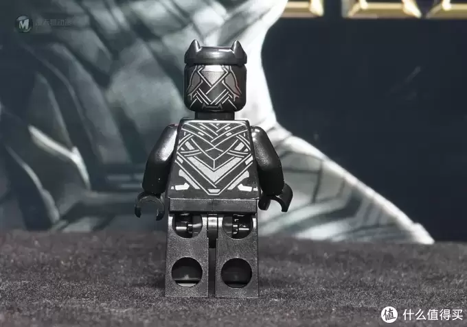 LEGO拼拼乐 篇二百三十三:一家人就是要整整齐齐:乐高版黑豹以及相关人物人仔展示 LEGO拼拼乐 篇二百三十三:一家人就是要整整齐齐:乐高版黑豹以及相关人物人仔展示