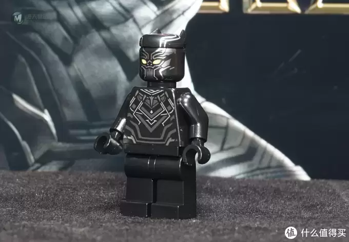LEGO拼拼乐 篇二百三十三:一家人就是要整整齐齐:乐高版黑豹以及相关人物人仔展示 LEGO拼拼乐 篇二百三十三:一家人就是要整整齐齐:乐高版黑豹以及相关人物人仔展示