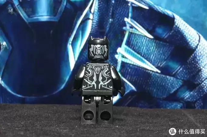 LEGO拼拼乐 篇二百三十三:一家人就是要整整齐齐:乐高版黑豹以及相关人物人仔展示 LEGO拼拼乐 篇二百三十三:一家人就是要整整齐齐:乐高版黑豹以及相关人物人仔展示