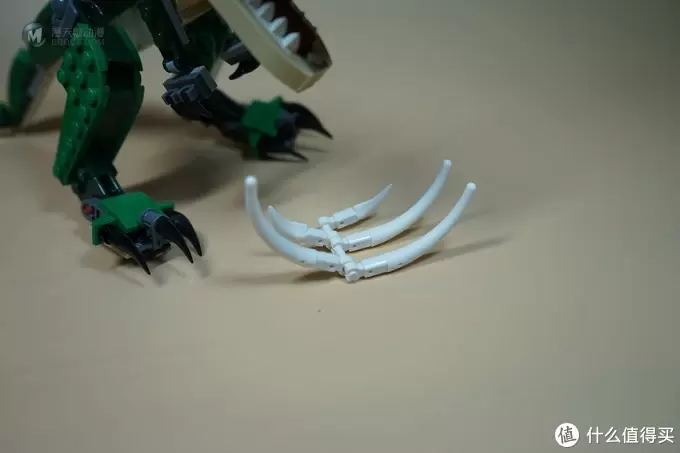 性价比巨高的三合一套装:LEGO 乐高 31058 凶猛霸王龙 性价比巨高的三合一套装:LEGO 乐高 31058 凶猛霸王龙