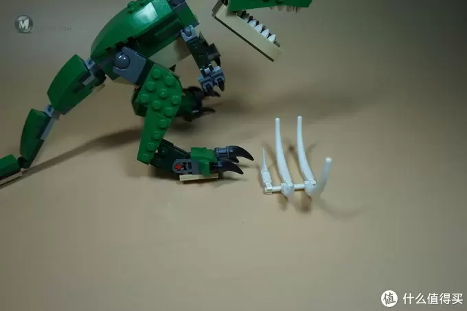 性价比巨高的三合一套装:LEGO 乐高 31058 凶猛霸王龙 性价比巨高的三合一套装:LEGO 乐高 31058 凶猛霸王龙