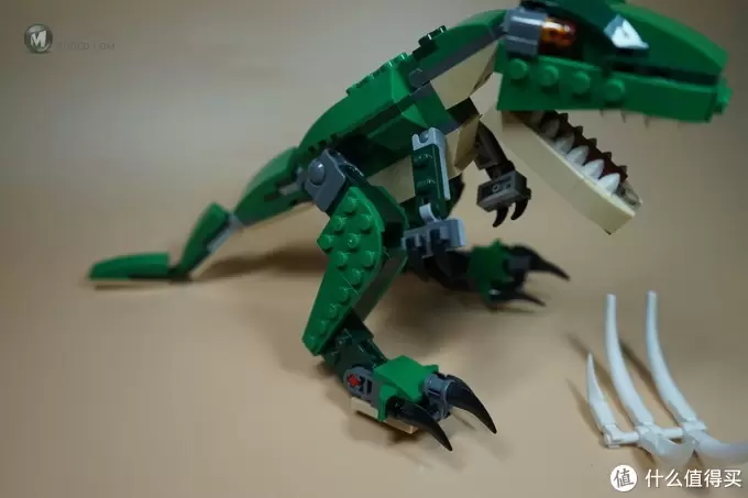 性价比巨高的三合一套装:LEGO 乐高 31058 凶猛霸王龙 性价比巨高的三合一套装:LEGO 乐高 31058 凶猛霸王龙