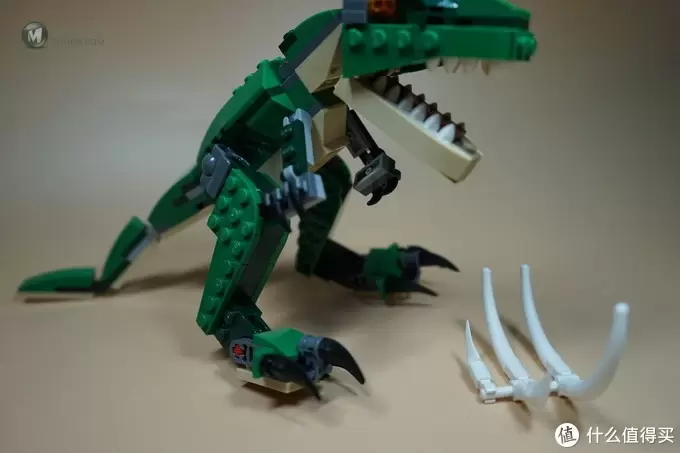 性价比巨高的三合一套装:LEGO 乐高 31058 凶猛霸王龙 性价比巨高的三合一套装:LEGO 乐高 31058 凶猛霸王龙