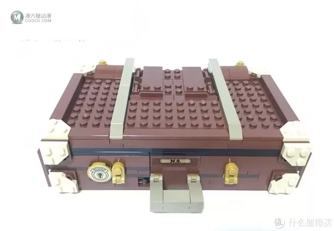 乐高75952开箱晒物:神奇皮箱里的魔幻天地 乐高75952开箱晒物:神奇皮箱里的魔幻天地