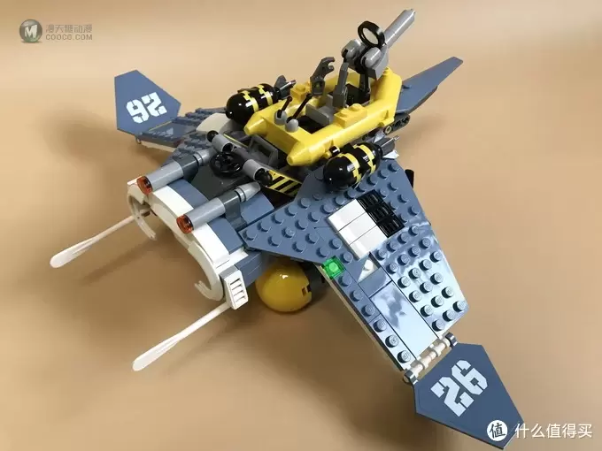 LEGO 乐高 幻影忍者系列 70609 大飞鱼轰炸机 LEGO 乐高 幻影忍者系列 70609 大飞鱼轰炸机