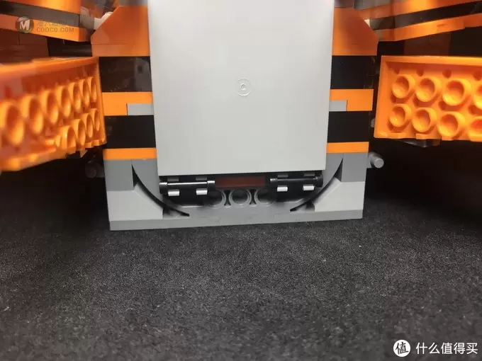 LEGO 乐高 拼拼乐 篇220:现实之石到来,超级英雄系列 76107 灭霸:终极之战 LEGO 乐高 拼拼乐 篇220:现实之石到来,超级英雄系列 76107 灭霸:终极之战