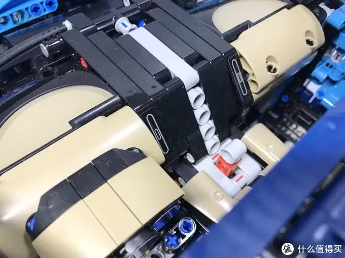 LEGO 乐高 拼拼乐 篇197:好价来的真快,¥18XX到手的乐高 42083 布加迪奇龙,真香! LEGO 乐高 拼拼乐 篇197:好价来的真快,¥18XX到手的乐高 42083 布加迪奇龙,真香!