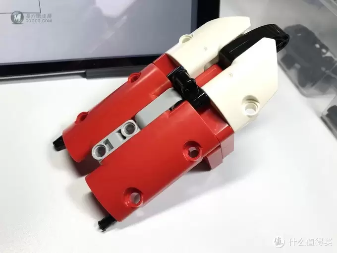 LEGO 乐高 拼拼乐 篇196:乐高还能这么拼提前享受2019年科技系列 42092 救援直升机 LEGO 乐高 拼拼乐 篇196:乐高还能这么拼提前享受2019年科技系列 42092 救援直升机