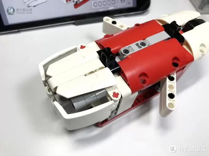 LEGO 乐高 拼拼乐 篇196:乐高还能这么拼提前享受2019年科技系列 42092 救援直升机 LEGO 乐高 拼拼乐 篇196:乐高还能这么拼提前享受2019年科技系列 42092 救援直升机