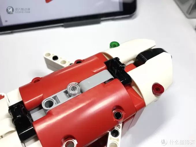 LEGO 乐高 拼拼乐 篇196:乐高还能这么拼提前享受2019年科技系列 42092 救援直升机 LEGO 乐高 拼拼乐 篇196:乐高还能这么拼提前享受2019年科技系列 42092 救援直升机