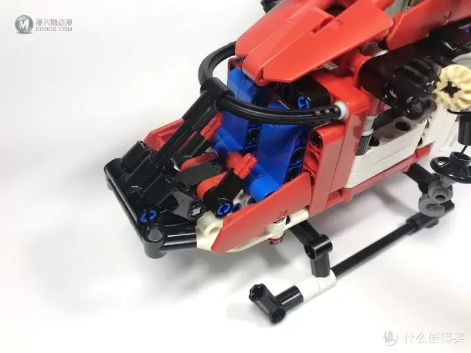 LEGO 乐高 拼拼乐 篇196:乐高还能这么拼提前享受2019年科技系列 42092 救援直升机 LEGO 乐高 拼拼乐 篇196:乐高还能这么拼提前享受2019年科技系列 42092 救援直升机