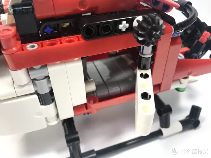 LEGO 乐高 拼拼乐 篇196:乐高还能这么拼提前享受2019年科技系列 42092 救援直升机 LEGO 乐高 拼拼乐 篇196:乐高还能这么拼提前享受2019年科技系列 42092 救援直升机