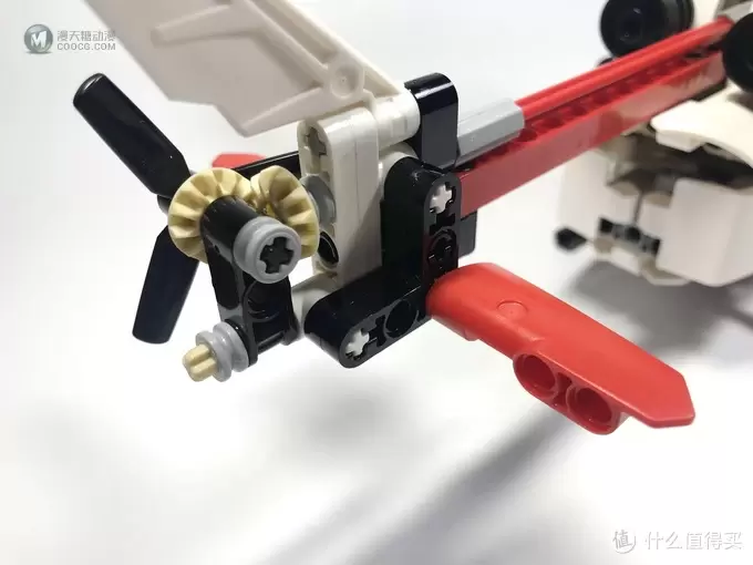 LEGO 乐高 拼拼乐 篇196:乐高还能这么拼提前享受2019年科技系列 42092 救援直升机 LEGO 乐高 拼拼乐 篇196:乐高还能这么拼提前享受2019年科技系列 42092 救援直升机