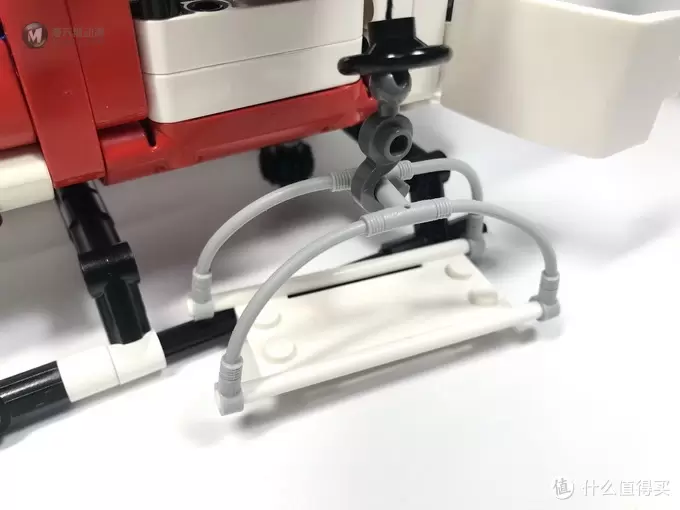 LEGO 乐高 拼拼乐 篇196:乐高还能这么拼提前享受2019年科技系列 42092 救援直升机 LEGO 乐高 拼拼乐 篇196:乐高还能这么拼提前享受2019年科技系列 42092 救援直升机