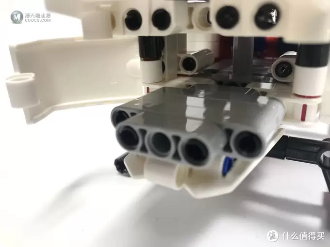 LEGO 乐高 拼拼乐 篇196:乐高还能这么拼提前享受2019年科技系列 42092 救援直升机 LEGO 乐高 拼拼乐 篇196:乐高还能这么拼提前享受2019年科技系列 42092 救援直升机