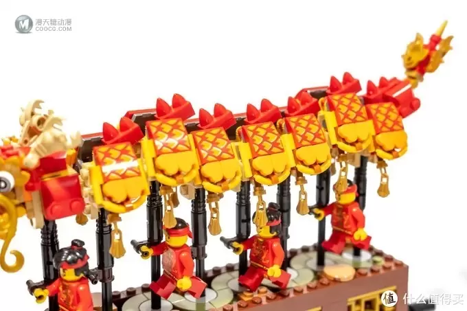 上下翻飞,龙庆吉祥!乐高80102 舞龙套装 上下翻飞,龙庆吉祥!乐高80102 舞龙套装