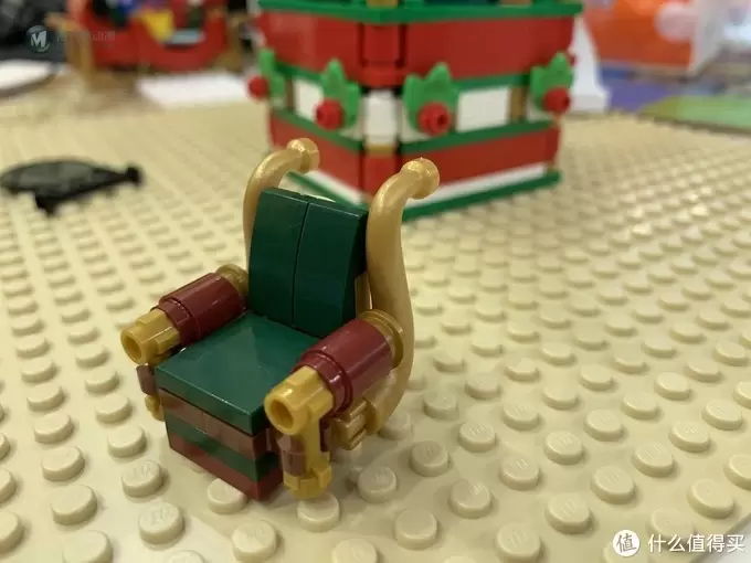 充满温馨的冬季套装:LEGO 乐高 10245 圣诞老人工作室 充满温馨的冬季套装:LEGO 乐高 10245 圣诞老人工作室