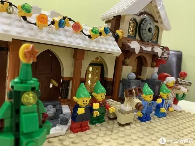 充满温馨的冬季套装:LEGO 乐高 10245 圣诞老人工作室 充满温馨的冬季套装:LEGO 乐高 10245 圣诞老人工作室