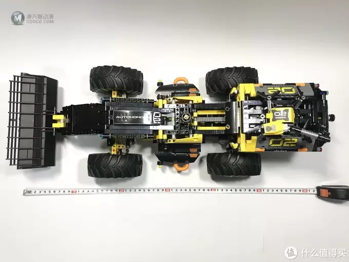 LEGO 乐高 拼拼乐 篇176:未来与现代的结合:42081 沃尔沃 ZEUX 概念式装载机 LEGO 乐高 拼拼乐 篇176:未来与现代的结合:42081 沃尔沃 ZEUX 概念式装载机