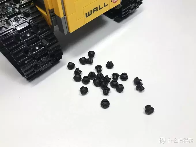 LEGO 乐高 拼拼乐 篇168:最佳理财套装 21303 瓦力 Wall-E,那年你买了吗? LEGO 乐高 拼拼乐 篇168:最佳理财套装 21303 瓦力 Wall-E,那年你买了吗?