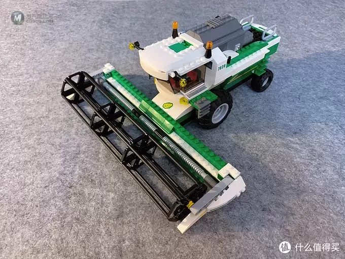 乐高小小追绝日记 篇八:LEGO 乐高 7636 联合收割机 开箱 乐高小小追绝日记 篇八:LEGO 乐高 7636 联合收割机 开箱